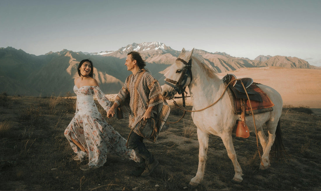 Must-have Accessories for Western Travel